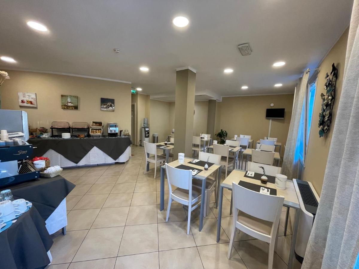 Hotel Le Dune Lido Adriano Extérieur photo